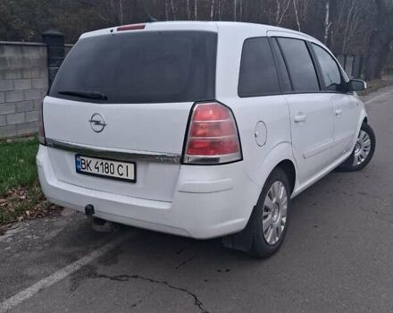 Белый Опель Зафира, объемом двигателя 1.9 л и пробегом 335 тыс. км за 5400 $, фото 5 на Automoto.ua