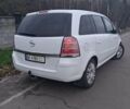Белый Опель Зафира, объемом двигателя 1.9 л и пробегом 335 тыс. км за 5400 $, фото 5 на Automoto.ua