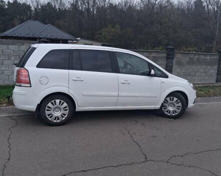 Белый Опель Зафира, объемом двигателя 1.9 л и пробегом 335 тыс. км за 5400 $, фото 6 на Automoto.ua