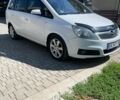 Белый Опель Зафира, объемом двигателя 1.91 л и пробегом 290 тыс. км за 5000 $, фото 1 на Automoto.ua