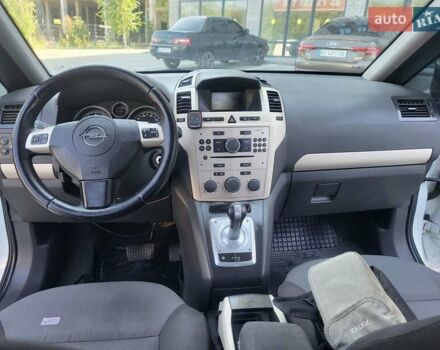 Опель Зафира 2008 в Хмельницком на Automoto.ua Белый Опель Зафира, объемом двигателя 1.8 л и пробегом 298 тыс. км за 5600 $, фото 84 на Automoto.ua