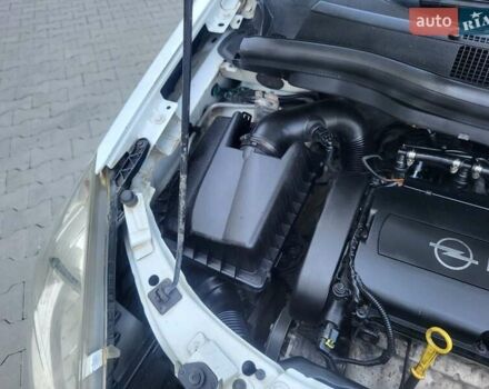 Опель Зафира 2008 в Хмельницком на Automoto.ua Белый Опель Зафира, объемом двигателя 1.8 л и пробегом 298 тыс. км за 5600 $, фото 109 на Automoto.ua