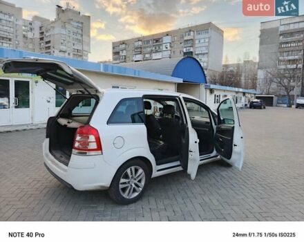 Белый Опель Зафира, объемом двигателя 1.69 л и пробегом 265 тыс. км за 6100 $, фото 21 на Automoto.ua