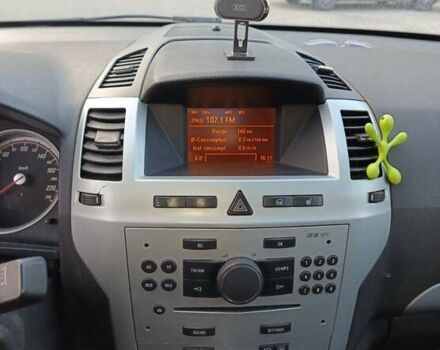 Белый Опель Зафира, объемом двигателя 1.69 л и пробегом 265 тыс. км за 6100 $, фото 18 на Automoto.ua