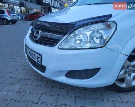 Опель Зафира 2008 в Хмельницком на Automoto.ua Белый Опель Зафира, объемом двигателя 1.8 л и пробегом 298 тыс. км за 5600 $, фото 2 на Automoto.ua