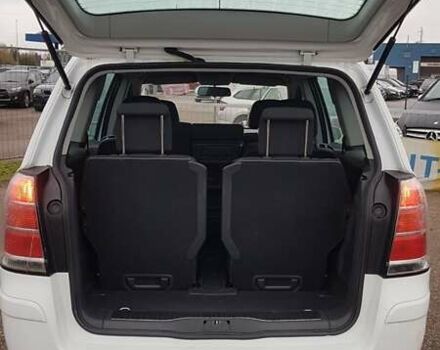 Белый Опель Зафира, объемом двигателя 1.6 л и пробегом 135 тыс. км за 5999 $, фото 15 на Automoto.ua