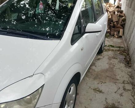 Опель Зафира 2008 в Сарате на Automoto.ua Белый Опель Зафира, объемом двигателя 1.7 л и пробегом 377 тыс. км за 6200 $, фото 6 на Automoto.ua