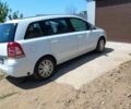 Белый Опель Зафира, объемом двигателя 1.6 л и пробегом 237 тыс. км за 6000 $, фото 2 на Automoto.ua