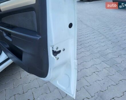 Опель Зафира 2008 в Хмельницком на Automoto.ua Белый Опель Зафира, объемом двигателя 1.8 л и пробегом 298 тыс. км за 5600 $, фото 102 на Automoto.ua