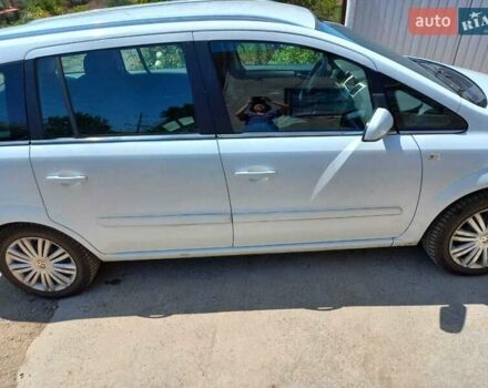 Белый Опель Зафира, объемом двигателя 1.6 л и пробегом 237 тыс. км за 6000 $, фото 5 на Automoto.ua