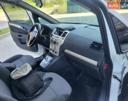 Опель Зафира 2008 в Хмельницком на Automoto.ua Белый Опель Зафира, объемом двигателя 1.8 л и пробегом 298 тыс. км за 5600 $, фото 101 на Automoto.ua