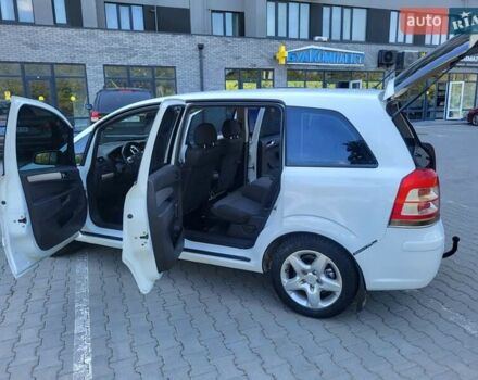 Опель Зафира 2008 в Хмельницком на Automoto.ua Белый Опель Зафира, объемом двигателя 1.8 л и пробегом 298 тыс. км за 5600 $, фото 56 на Automoto.ua