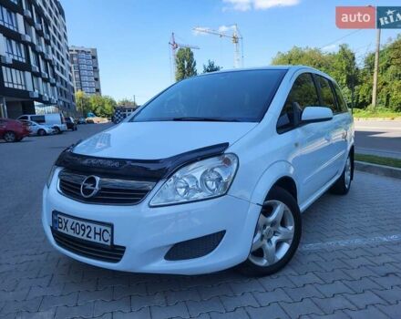 Опель Зафира 2008 в Хмельницком на Automoto.ua Белый Опель Зафира, объемом двигателя 1.8 л и пробегом 298 тыс. км за 5600 $, фото 7 на Automoto.ua