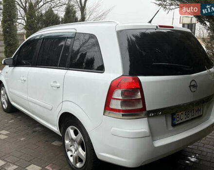 Белый Опель Зафира, объемом двигателя 1.69 л и пробегом 250 тыс. км за 4500 $, фото 4 на Automoto.ua
