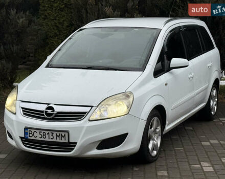 Белый Опель Зафира, объемом двигателя 1.69 л и пробегом 250 тыс. км за 4500 $, фото 3 на Automoto.ua