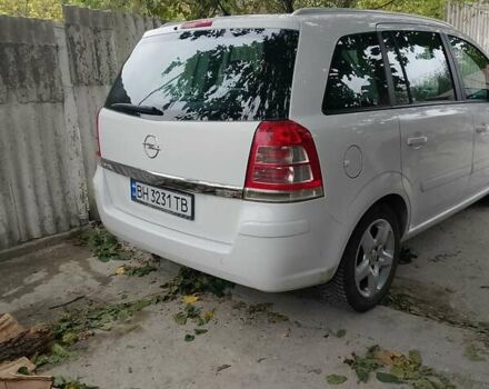 Опель Зафира 2008 в Сарате на Automoto.ua Белый Опель Зафира, объемом двигателя 1.7 л и пробегом 377 тыс. км за 6200 $, фото 3 на Automoto.ua