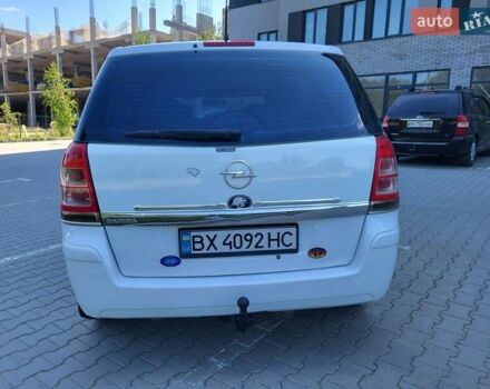 Опель Зафира 2008 в Хмельницком на Automoto.ua Белый Опель Зафира, объемом двигателя 1.8 л и пробегом 298 тыс. км за 5600 $, фото 36 на Automoto.ua