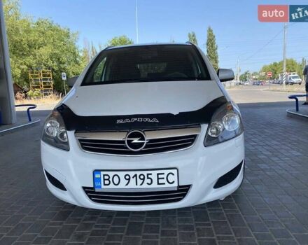 Білий Опель Зафіра, об'ємом двигуна 1.91 л та пробігом 300 тис. км за 5999 $, фото 7 на Automoto.ua