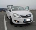 Білий Опель Зафіра, об'ємом двигуна 1.6 л та пробігом 211 тис. км за 7000 $, фото 4 на Automoto.ua