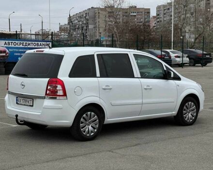 Белый Опель Зафира, объемом двигателя 1.6 л и пробегом 186 тыс. км за 6899 $, фото 4 на Automoto.ua