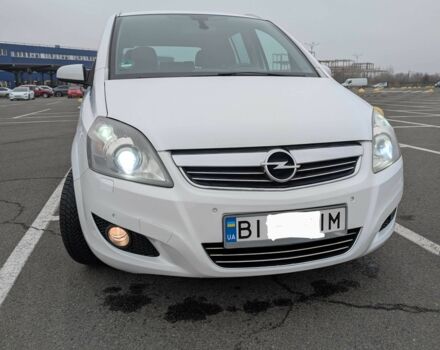 Білий Опель Зафіра, об'ємом двигуна 1.6 л та пробігом 211 тис. км за 7000 $, фото 2 на Automoto.ua