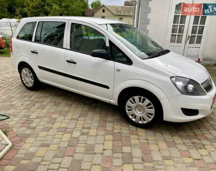 Белый Опель Зафира, объемом двигателя 1.6 л и пробегом 257 тыс. км за 6200 $, фото 9 на Automoto.ua