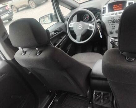 Белый Опель Зафира, объемом двигателя 1.6 л и пробегом 183 тыс. км за 6200 $, фото 6 на Automoto.ua