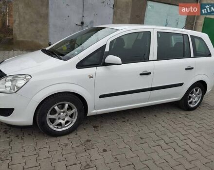 Белый Опель Зафира, объемом двигателя 1.6 л и пробегом 183 тыс. км за 6200 $, фото 1 на Automoto.ua