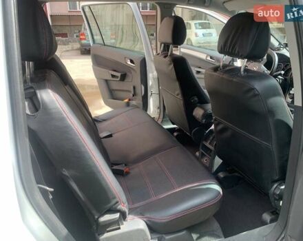 Белый Опель Зафира, объемом двигателя 1.6 л и пробегом 185 тыс. км за 6500 $, фото 9 на Automoto.ua