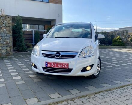 Белый Опель Зафира, объемом двигателя 1.7 л и пробегом 225 тыс. км за 7000 $, фото 6 на Automoto.ua