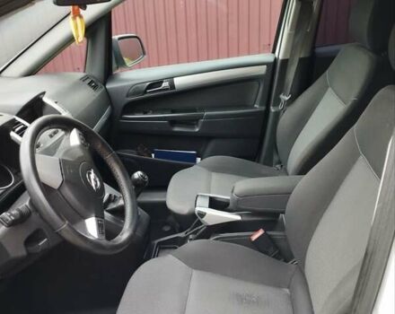 Опель Зафира 2010 в Луцке на Automoto.ua Белый Опель Зафира, объемом двигателя 1.91 л и пробегом 268 тыс. км за 5800 $, фото 9 на Automoto.ua