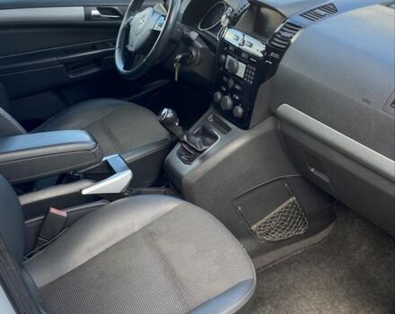 Белый Опель Зафира, объемом двигателя 1.7 л и пробегом 225 тыс. км за 7000 $, фото 8 на Automoto.ua