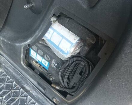 Белый Опель Зафира, объемом двигателя 1.8 л и пробегом 260 тыс. км за 7500 $, фото 7 на Automoto.ua