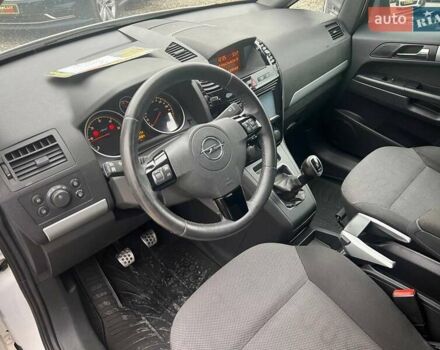 Білий Опель Зафіра, об'ємом двигуна 1.7 л та пробігом 313 тис. км за 6799 $, фото 18 на Automoto.ua