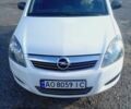 Белый Опель Зафира, объемом двигателя 1.6 л и пробегом 242 тыс. км за 4550 $, фото 1 на Automoto.ua