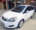 Белый Опель Зафира, объемом двигателя 1.69 л и пробегом 275 тыс. км за 4199 $, фото 1 на Automoto.ua