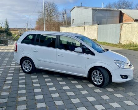 Белый Опель Зафира, объемом двигателя 1.7 л и пробегом 225 тыс. км за 7000 $, фото 1 на Automoto.ua