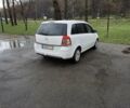 Белый Опель Зафира, объемом двигателя 1.6 л и пробегом 325 тыс. км за 5950 $, фото 4 на Automoto.ua