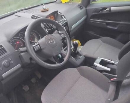 Белый Опель Зафира, объемом двигателя 1.69 л и пробегом 230 тыс. км за 5000 $, фото 6 на Automoto.ua