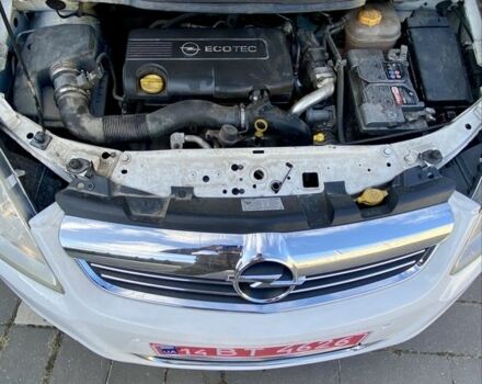 Белый Опель Зафира, объемом двигателя 1.7 л и пробегом 225 тыс. км за 7000 $, фото 16 на Automoto.ua