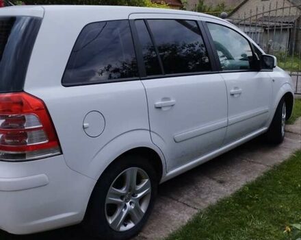 Опель Зафира 2010 в Луцке на Automoto.ua Белый Опель Зафира, объемом двигателя 1.91 л и пробегом 268 тыс. км за 5800 $, фото 4 на Automoto.ua