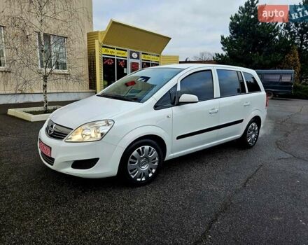 Белый Опель Зафира, объемом двигателя 1.6 л и пробегом 200 тыс. км за 6200 $, фото 2 на Automoto.ua