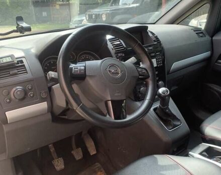 Белый Опель Зафира, объемом двигателя 1.6 л и пробегом 185 тыс. км за 6500 $, фото 5 на Automoto.ua