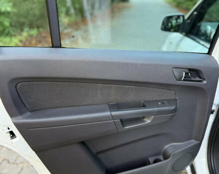 Белый Опель Зафира, объемом двигателя 1.8 л и пробегом 218 тыс. км за 6900 $, фото 19 на Automoto.ua