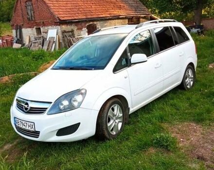 Белый Опель Зафира, объемом двигателя 1.7 л и пробегом 200 тыс. км за 6800 $, фото 7 на Automoto.ua