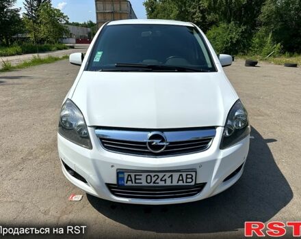 Белый Опель Зафира, объемом двигателя 1.6 л и пробегом 185 тыс. км за 6500 $, фото 1 на Automoto.ua