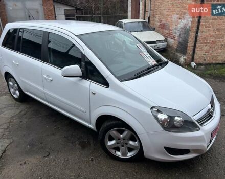 Белый Опель Зафира, объемом двигателя 1.8 л и пробегом 218 тыс. км за 7555 $, фото 9 на Automoto.ua