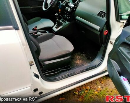 Білий Опель Зафіра, об'ємом двигуна 1.7 л та пробігом 220 тис. км за 6000 $, фото 7 на Automoto.ua