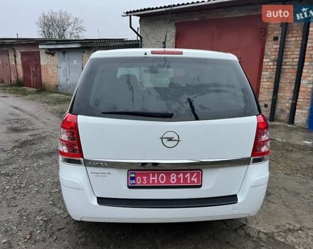 Белый Опель Зафира, объемом двигателя 1.8 л и пробегом 218 тыс. км за 7555 $, фото 4 на Automoto.ua