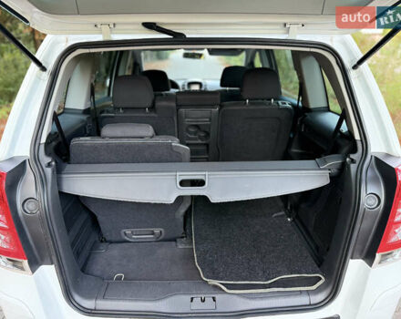 Белый Опель Зафира, объемом двигателя 1.8 л и пробегом 218 тыс. км за 6900 $, фото 23 на Automoto.ua